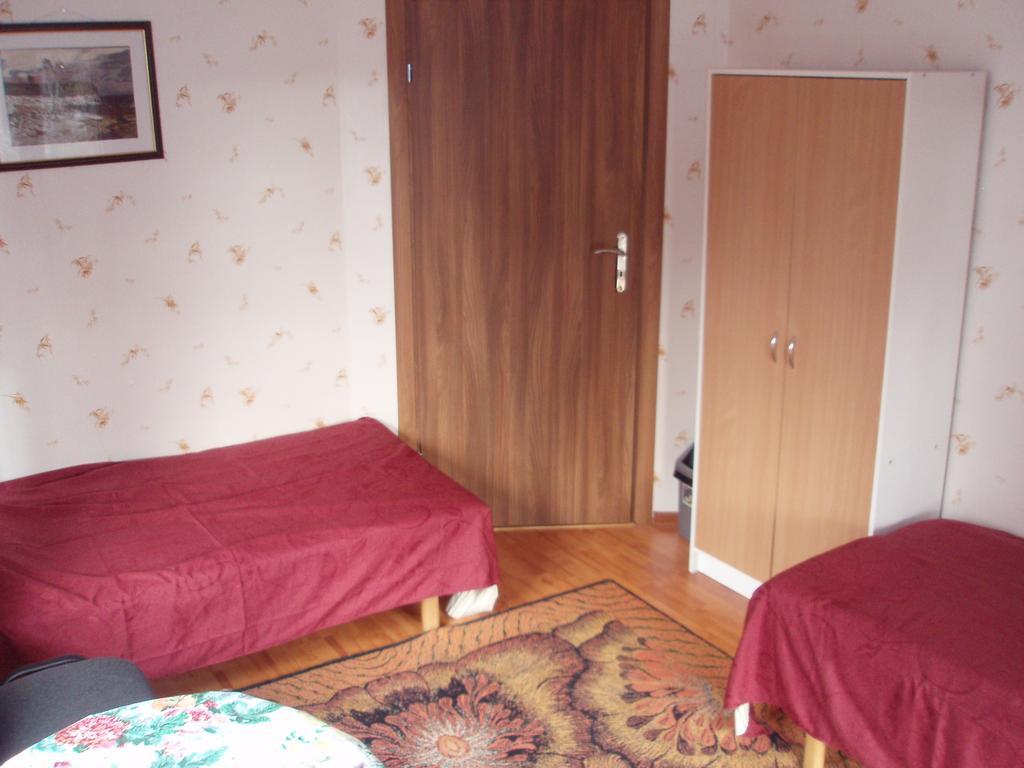 Oti Guesthouse Tallinn Rom bilde